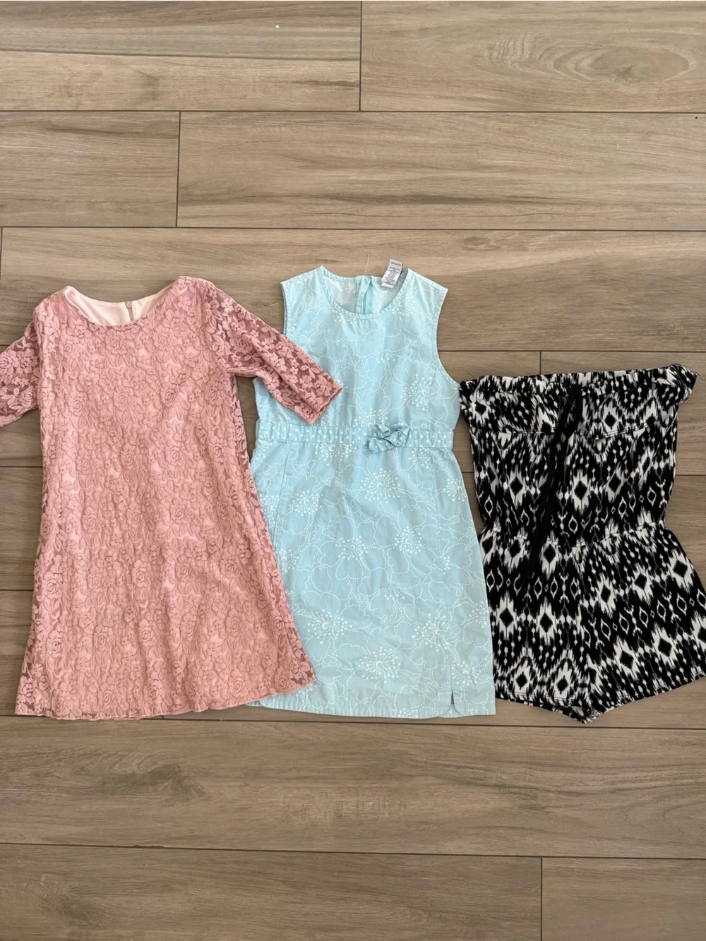 Girl’s dress pattern - Black Pattern, Light Blue, Dusty Pink Lace size med 8/9 - Picture 1 of 8